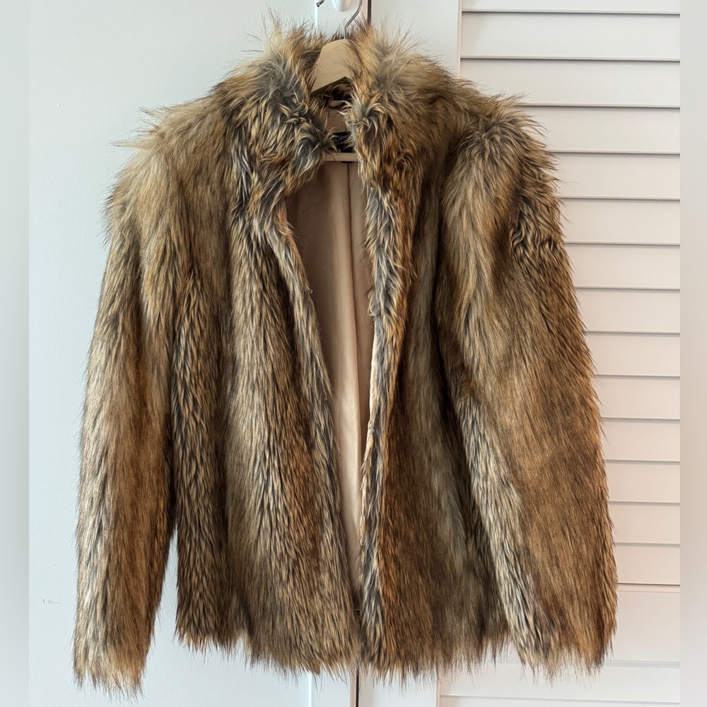 Topshop faux fur jacket / coat (UK 8)